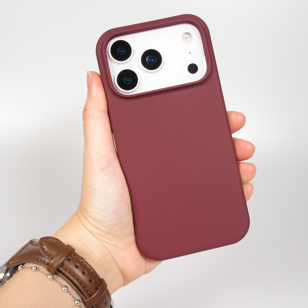Coque iPhone 17 Pro - Soft Touch - Bordeaux