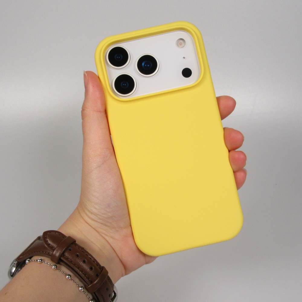 Coque iPhone 17 Pro - Soft Touch - Jaune