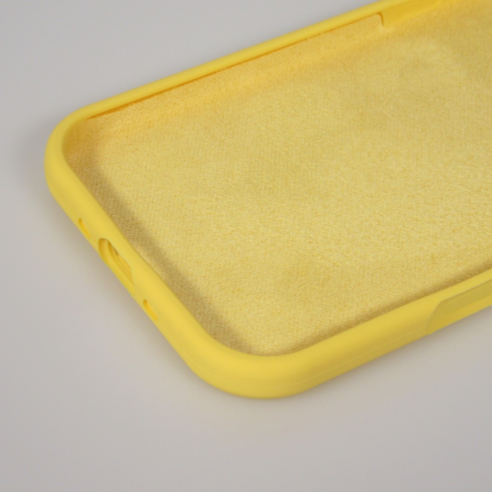 Coque iPhone 17 Pro - Soft Touch - Jaune