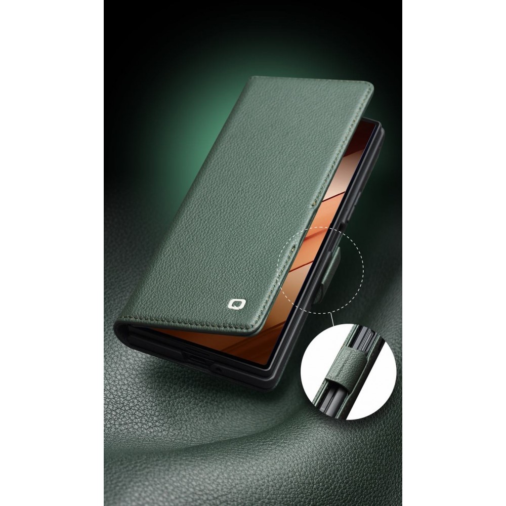 Coque Samsung Galaxy Z Fold7 - Flip Qialino Full grain Wallet cuir v&eacute;ritable mat avec fermeture magn&eacute;tique - Vert
