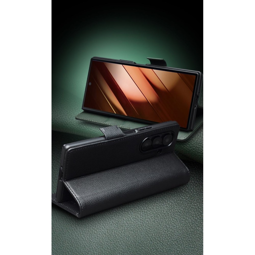 Coque Samsung Galaxy Z Fold7 - Flip Qialino Full grain Wallet cuir v&eacute;ritable mat avec fermeture magn&eacute;tique - Vert