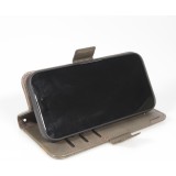 Etui cuir iPhone 17 Air - Flip Wallet en cuir véritable avec stripe design et compartiment à cartes - Gris