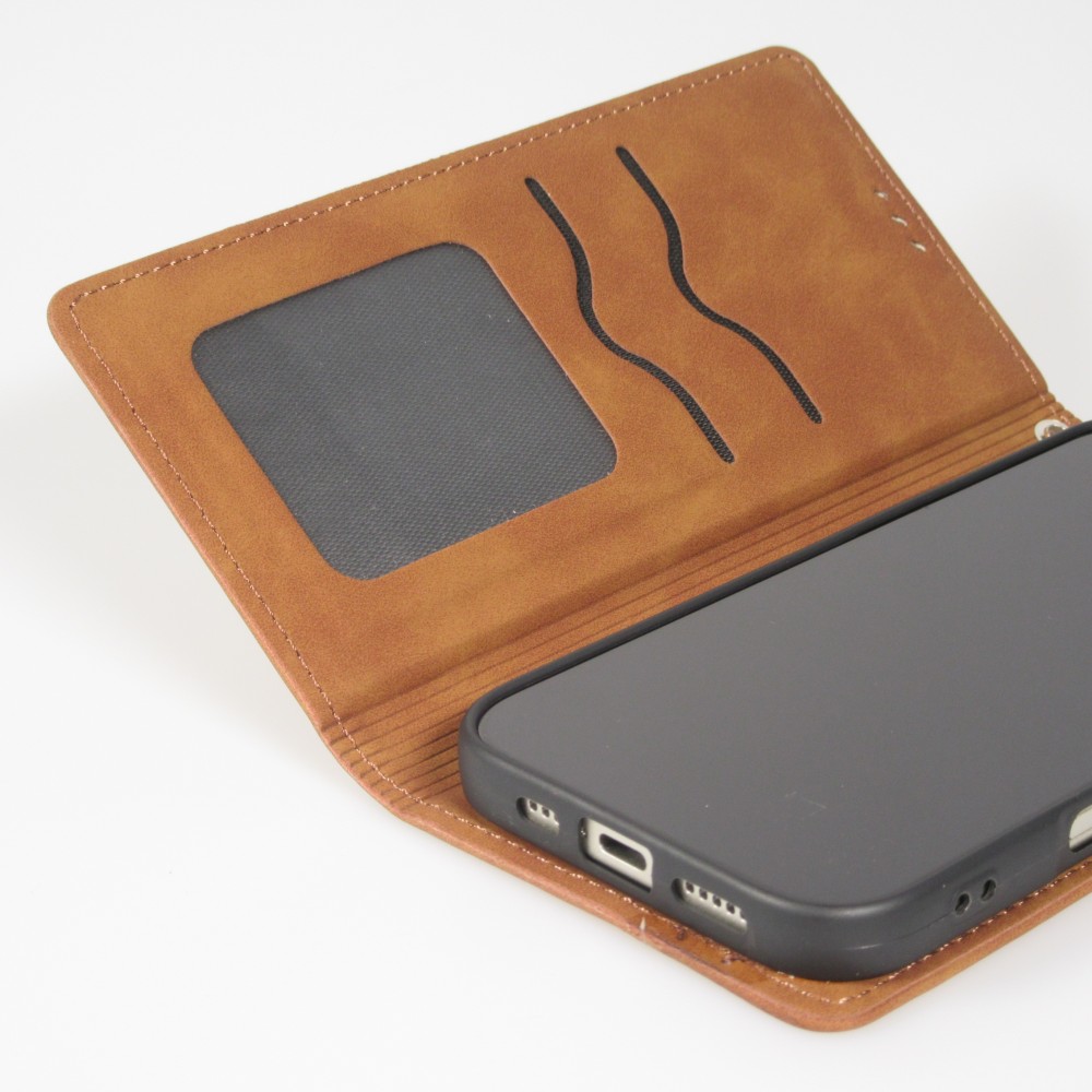 iPhone 17 Air Leder Tasche - Flip Wallet vintage mit Magnetverschluss und Kartenhalter - Braun
