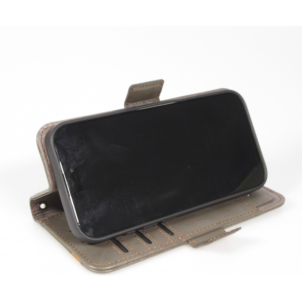 Etui cuir iPhone 17 - Flip Wallet en cuir véritable avec stripe design et compartiment à cartes - Gris