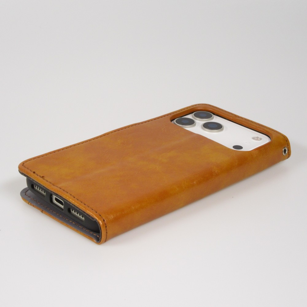 Etui cuir iPhone 17 Pro - Flip Wallet en cuir véritable avec stripe design et compartiment à cartes - Brun clair