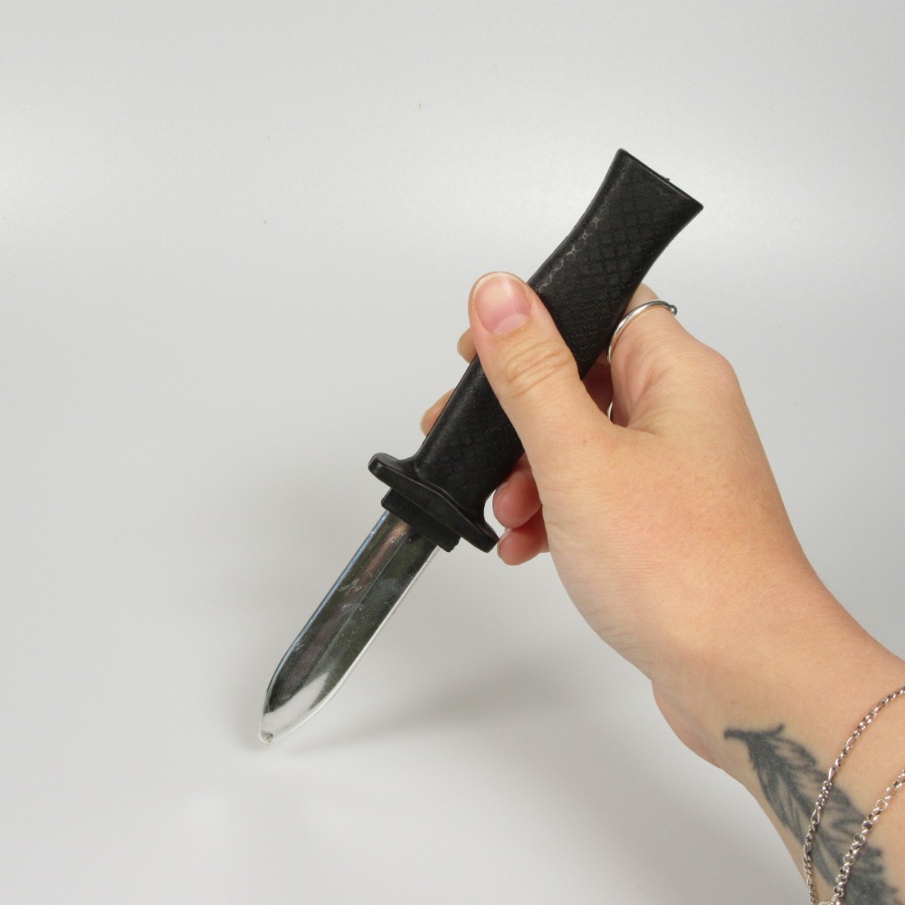Faux couteau rétractable jouet pour effrayer - Noir