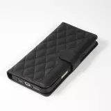 iPhone 16 Pro Case H&uuml;lle - Elegante Flip-Matratze mit Magnetverschluss Trageschlaufe und Kartenf&auml;chern - Schwarz