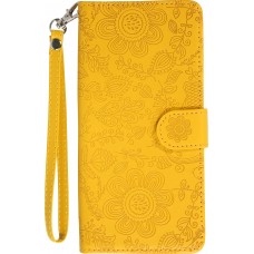 iPhone 16 Pro Case H&uuml;lle - Flip Kartenetui Blumenmuster mit Lanyard - Gelb