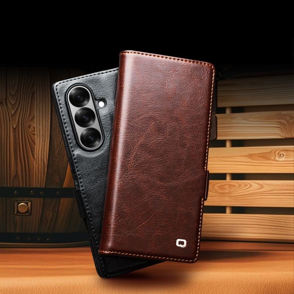 Fourre Samsung Galaxy Z Fold7 - Flip Qialino cuir véritable avec fermeture magnétique - Brun foncé