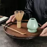 Kit traditionnel de matcha japonais 3 pi&egrave;ces avec fouet en bambou + support en c&eacute;ramique + cuill&egrave;re en bambou - Blanc