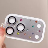 Luxuriöser 3D Kamera-Schutz für mit Strass und gehärtetem Metall-Glas-Rückseite - Silber - iPhone 17 Pro Max