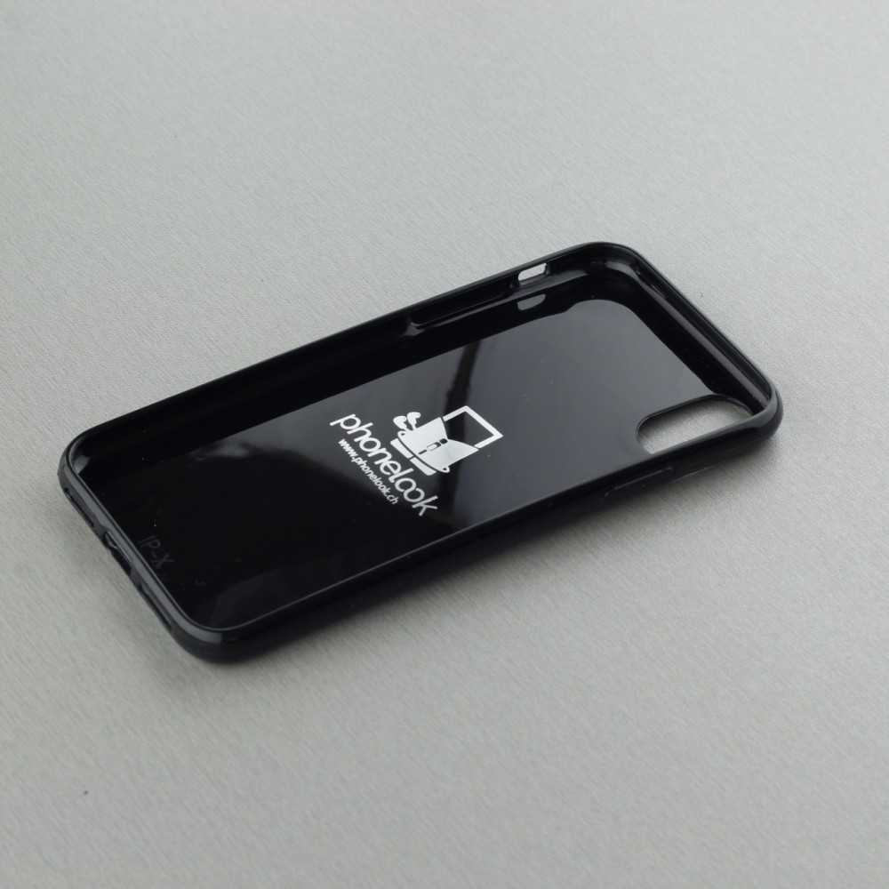 Coque iPhone X / Xs - Gel noir Senna The King of Rain