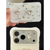 3D Luxus Kamera Schutzglas mit glitzerndem Diamant-Herz Regenbogen-Effekt - Silber - iPhone 17 Pro Max