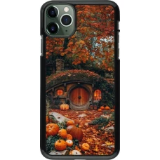 Coque iPhone 11 Pro Max - Autumn 26 Hobbit house