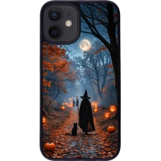 Coque iPhone 12 mini - Silicone rigide noir Halloween 2026 Witch with a cat