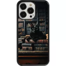 iPhone 13 Pro Case Hülle - Katze Bücher dunkel