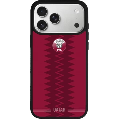 Coque iPhone 18 Pro Max / 17 Pro Max - Silicone rigide noir Maillot de football Qatar 2026 personnalisable