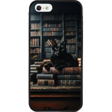 Coque iPhone 5/5s / SE (2016) - Silicone rigide noir Chat livres sombres