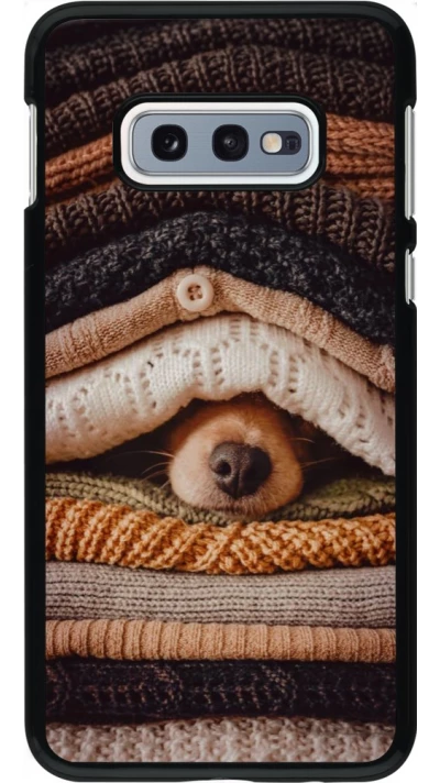 Samsung Galaxy S10e Case Hülle - Autumn 26 Dog under the covers