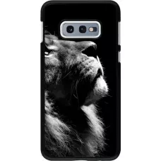 Hülle Samsung Galaxy S10e - Lion looking up