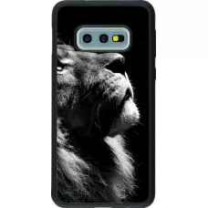 Hülle Samsung Galaxy S10e - Silikon schwarz Lion looking up