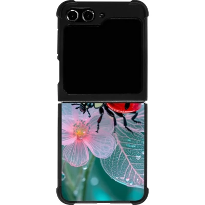 Coque Samsung Galaxy Z Flip5 - Silicone rigide noir Ladybird in bloom Spring 2026