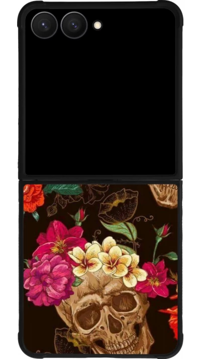 Samsung Galaxy Z Flip7 Case Hülle - Silikon schwarz Skulls and flowers
