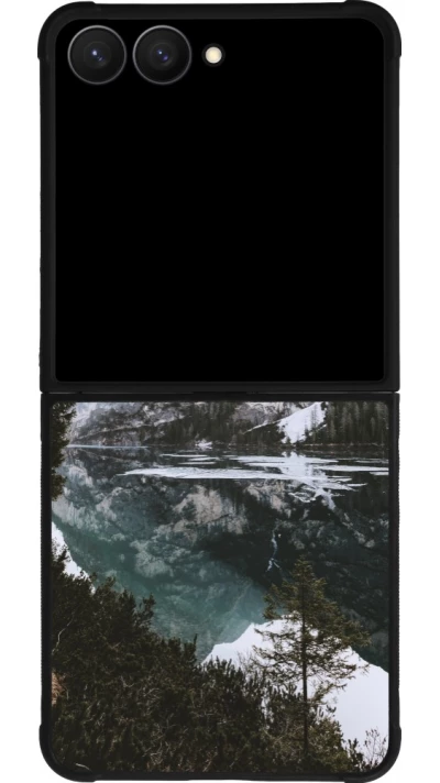 Samsung Galaxy Z Flip7 Case Hülle - Silikon schwarz Winter 22 snowy mountain and lake