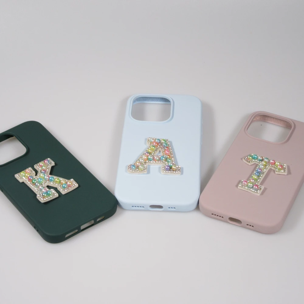 Autocollant sticker pour téléphone/tablette/ordinateur brodé en 3D pearls multi color - Lettre E