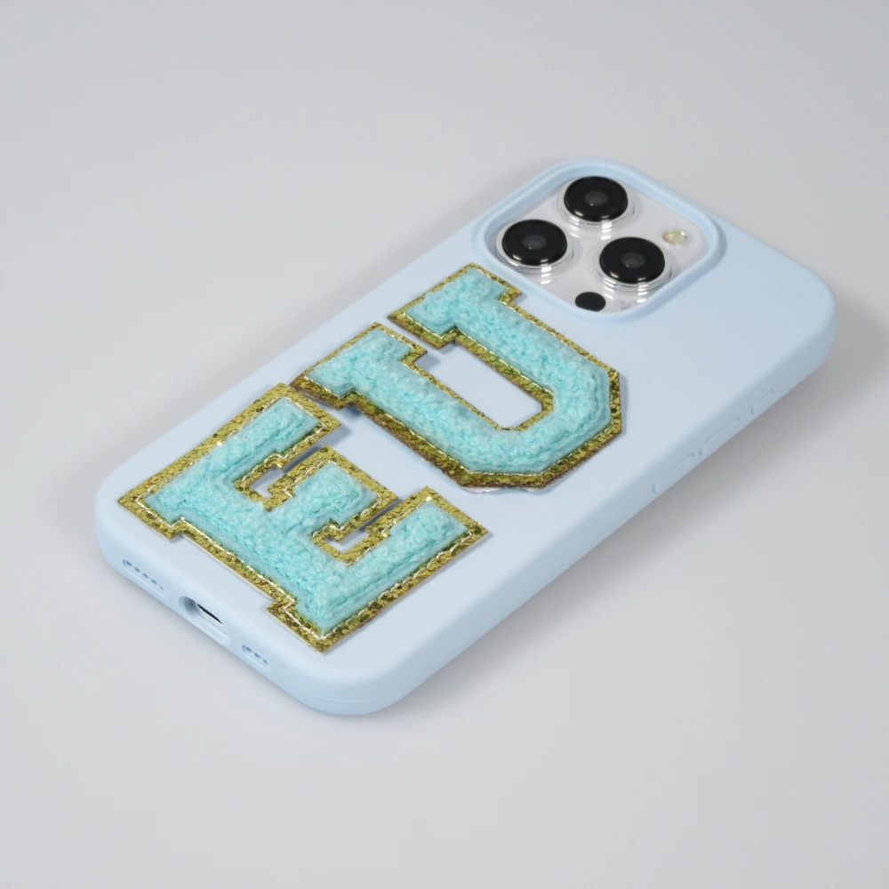 Autocollant sticker pour téléphone/tablette/ordinateur brodé en 3D turquoise - Lettre E