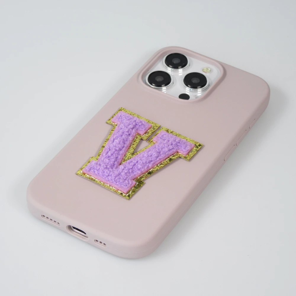 Autocollant sticker pour téléphone/tablette/ordinateur brodé en 3D violet - Lettre M