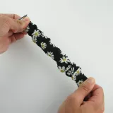Bracelet tissu chouchous fleurs noir - Apple Watch 38/40/41/42 mm