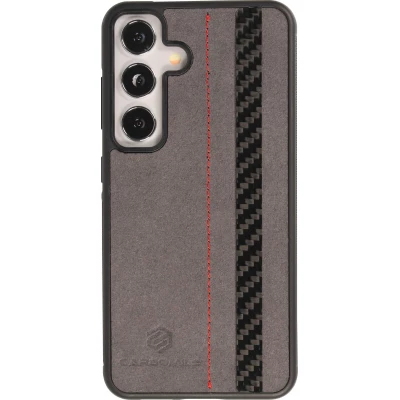 Coque Samsung Galaxy S24 - Carbomile alcantara et carbone avec surpiqûres rouges (compatible MagSafe)