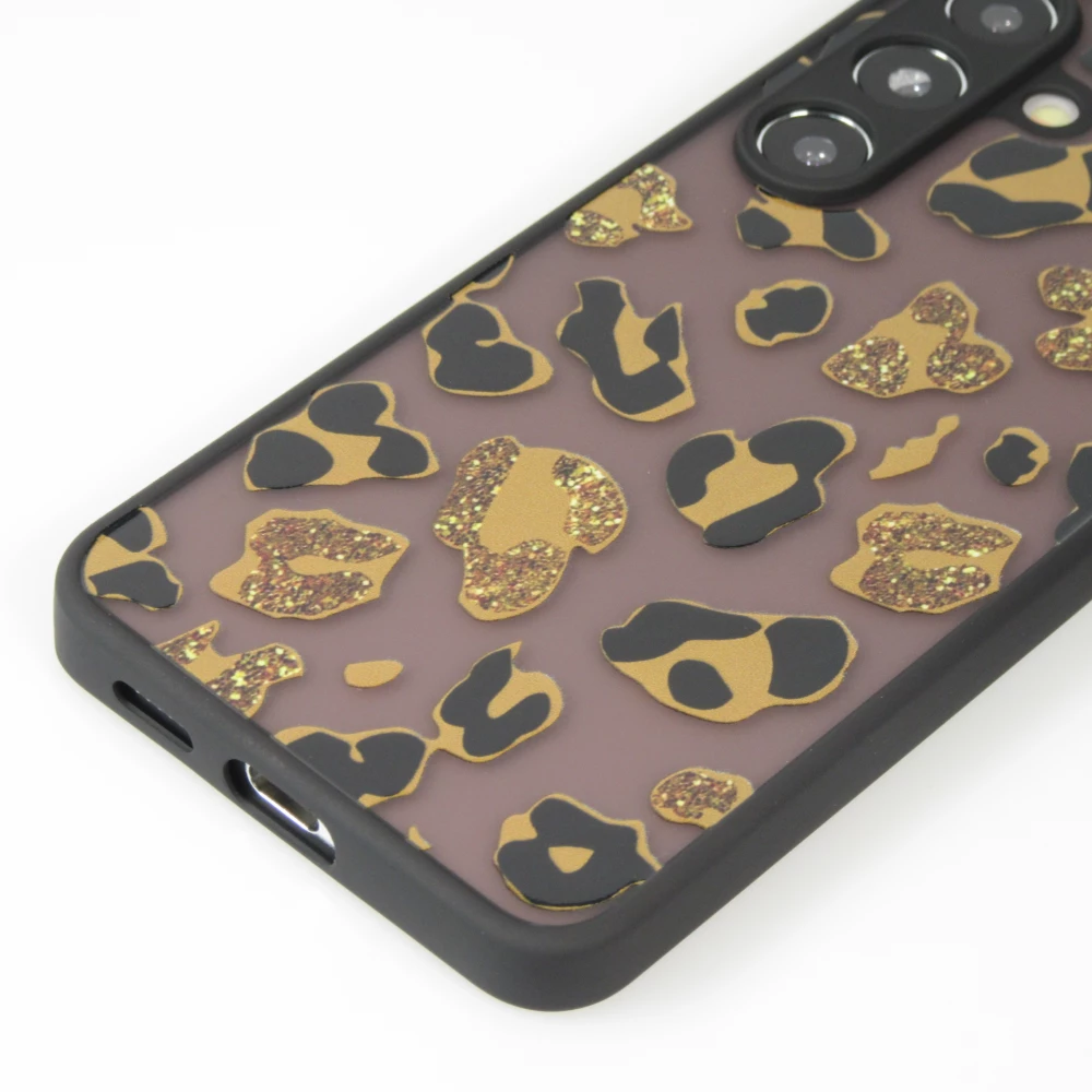 Coque Samsung Galaxy S24 - Semi Transparent blurry Design Leopard - Or
