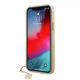 iPhone 13 Pro Max Case Hülle - Guess Leinwand Kunstleder Monogramm goldenen Metall-Logo mit Charm Anhänger - Schwarz / gold