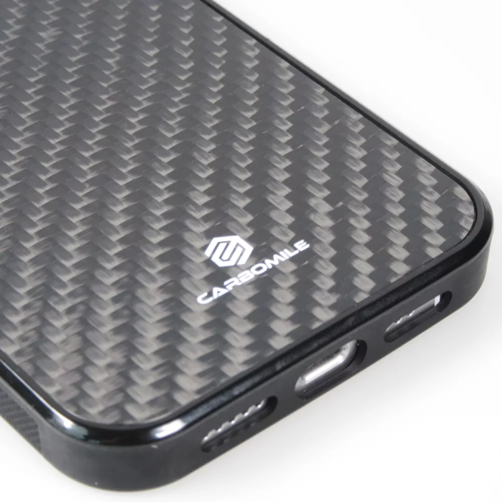 Coque iPhone 16 - Carbomile fibre de carbone (compatible MagSafe)