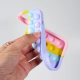 Coque iPhone 13 Pro Max - Silicone jeu éclate bulles anti-stress arc-en-ciel
