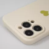 Coque iPhone 14 Pro - Silicone Mat Coeur doré - Beige