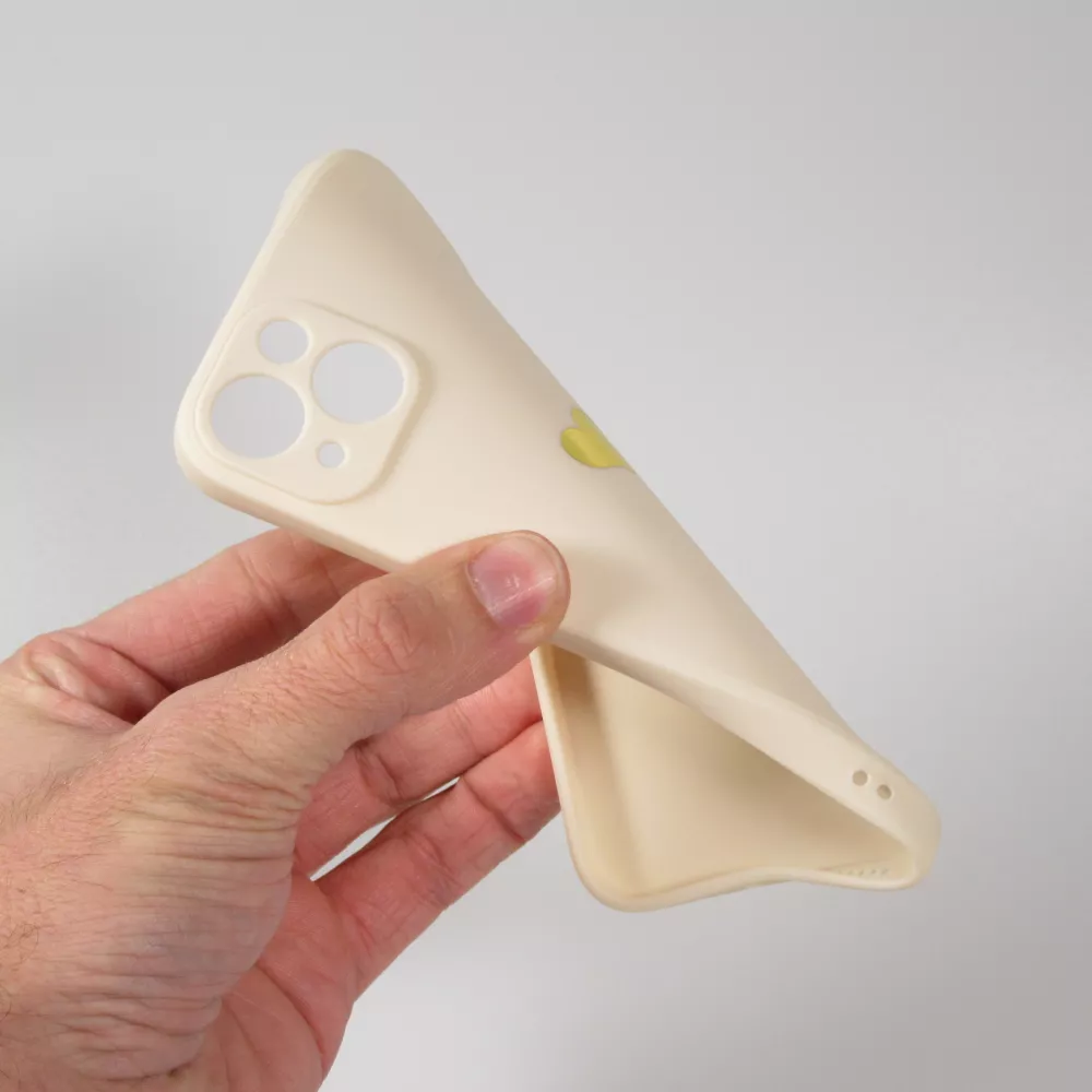 Coque iPhone 14 - Silicone Mat Coeur doré - Beige