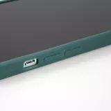 Coque iPhone 14 - Silicone Mat Coeur doré - Vert foncé
