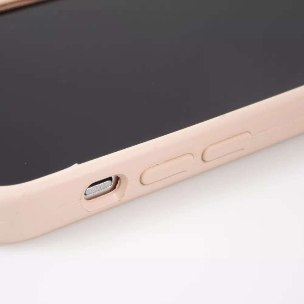 Coque iPhone 13 - Soft Touch rose pâle