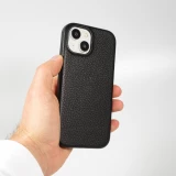 Coque iPhone 14 - Cuir de veau luxe grain&eacute; int&eacute;gral avec boutons m&eacute;talliques et MagSafe - Noir