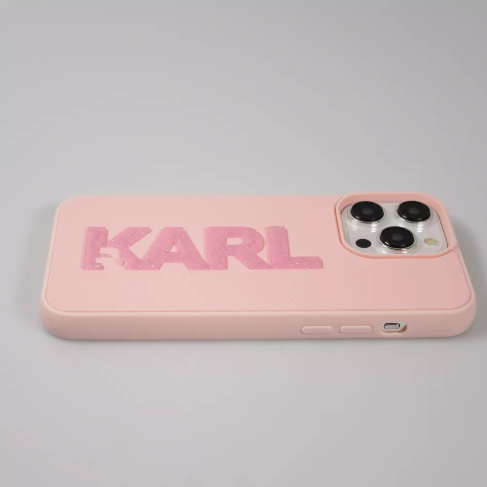 Coque iPhone 15 Pro Max - Karl Lagerfeld silicone mat avec logo 3D pailleté - Rose