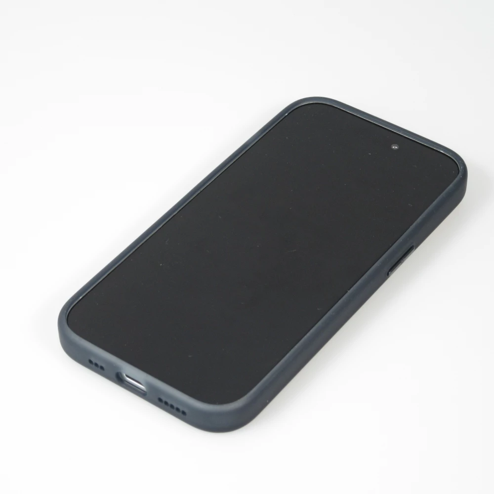 Coque iPhone 15 Pro Max - MWK Cyber Grid silicone avec MagSafe - Noir