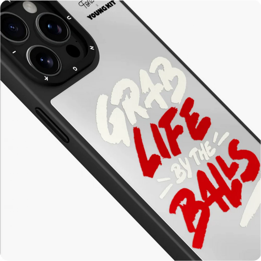 Coque iPhone 15 Pro Max - Youngkit @Tobe Fonseca Mirror Case avec MagSafe - Peace