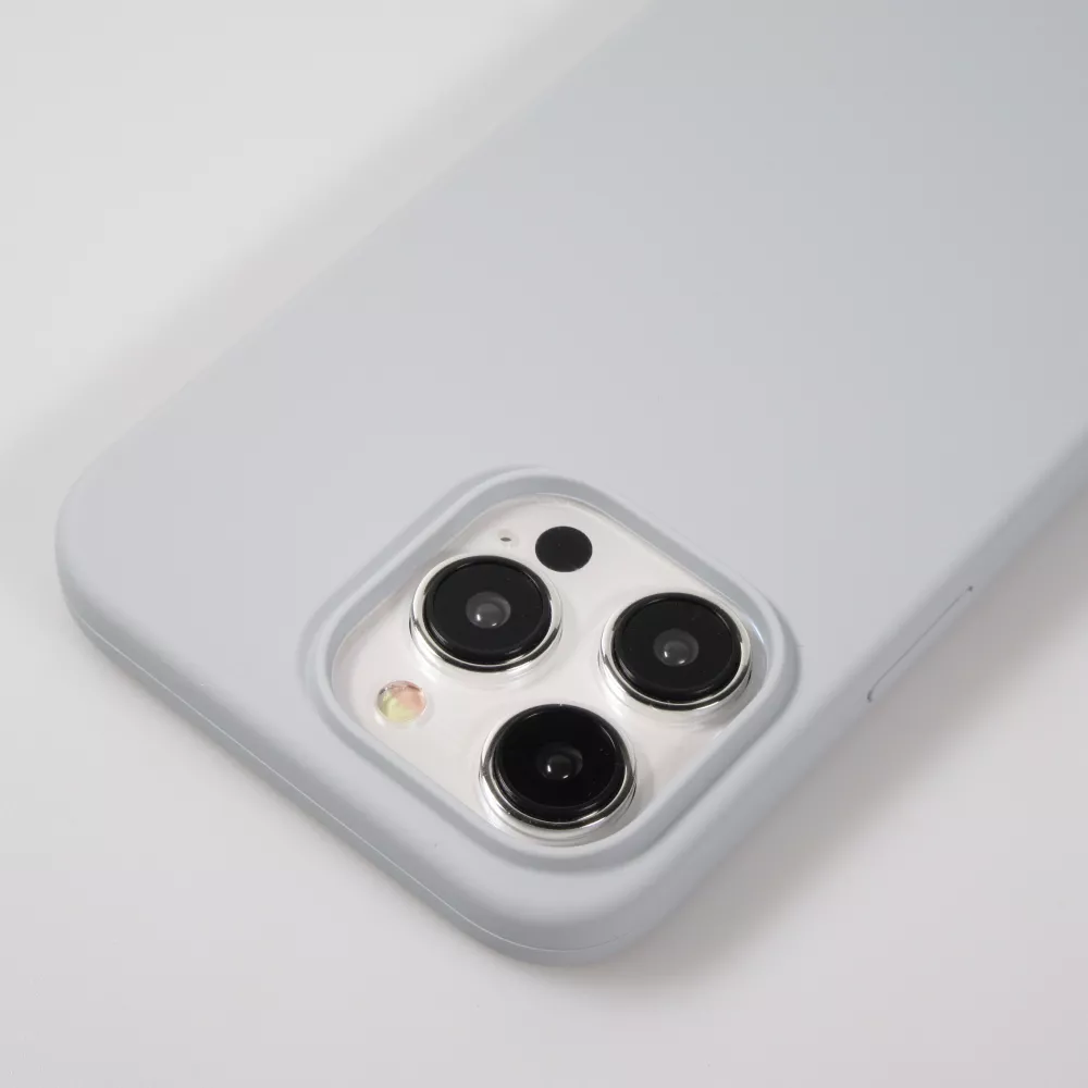 Coque iPhone 15 Pro - Soft Touch - Gris clair