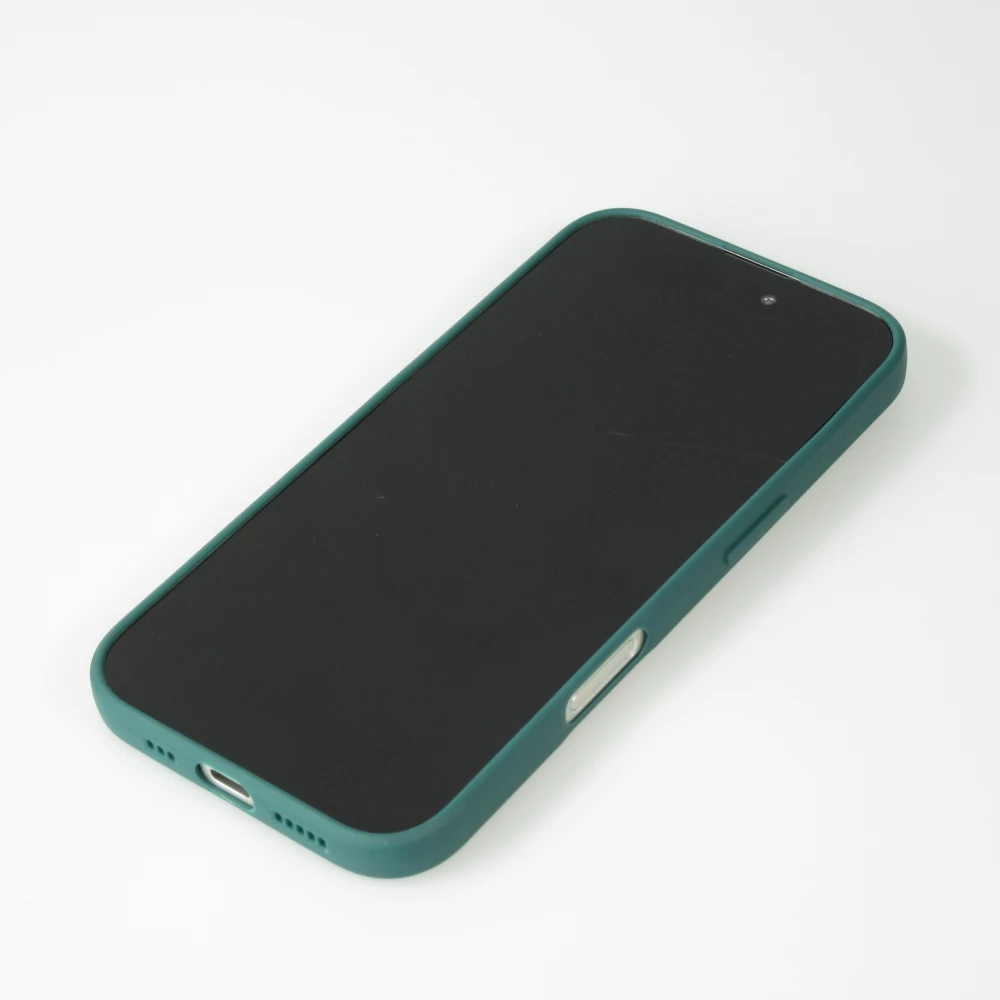 iPhone 16 Case Hülle - Silikon Mat Herz gold - Dunkelgrün