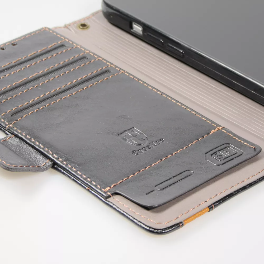 Etui cuir iPhone 13 - Flip Wallet en cuir véritable avec stripe design et compartiment à cartes - Noir