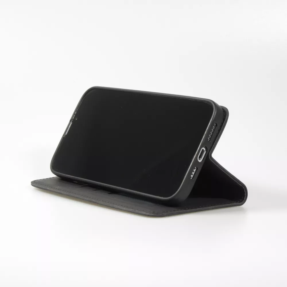 iPhone 7 / 8 / SE (2020, 2022) Leder Tasche - Flip Wallet vintage mit Magnetverschluss und Kartenhalter - Schwarz