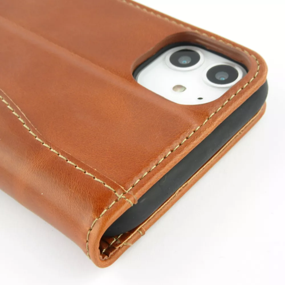 Fourre iPhone 15 Pro - Flip Fierre Shann cuir véritable - Brun